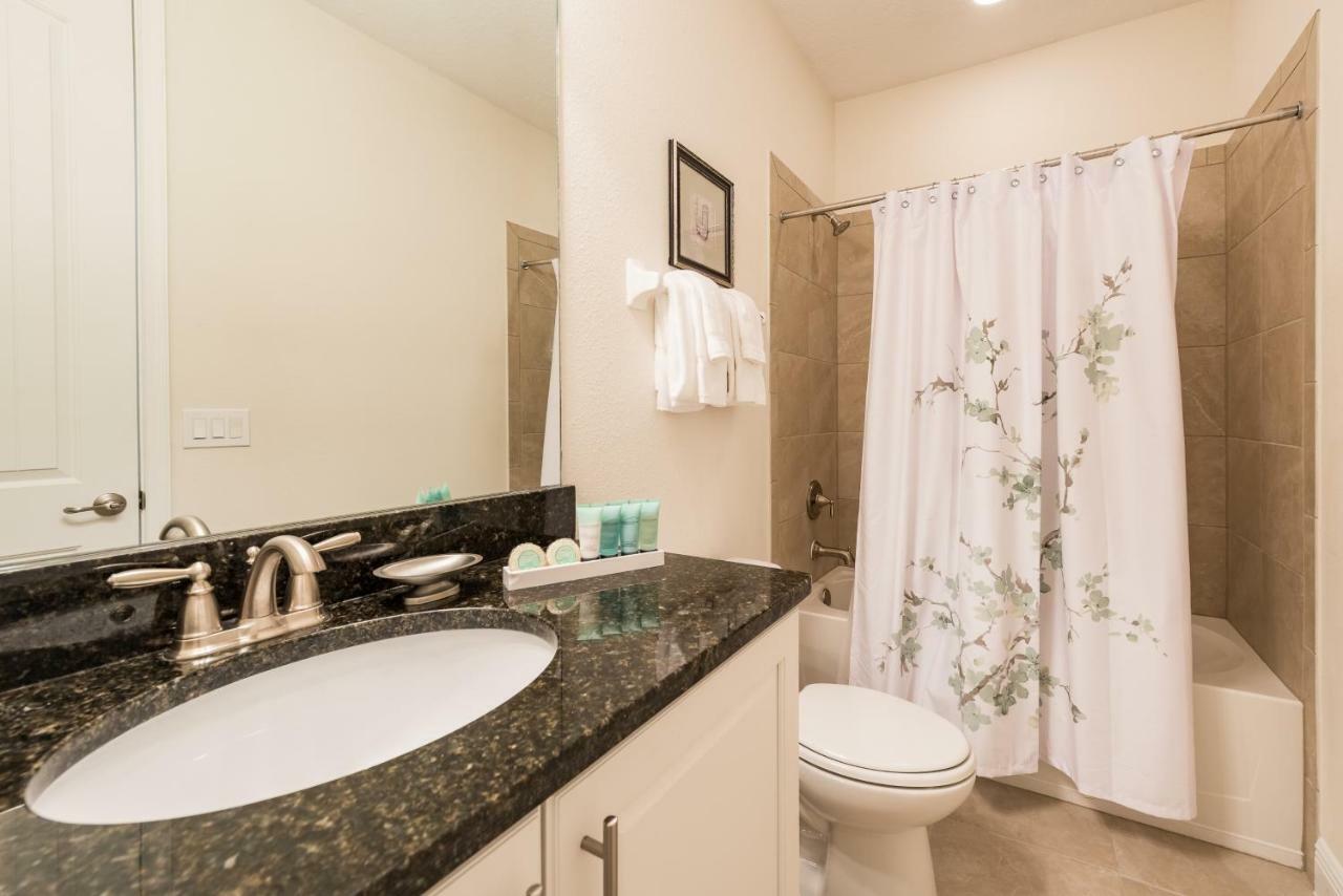 אורלנדו Fabulous Home By Rentyl Near Disney With Private Pool, Game Room & Resort Amenities - 7469M מראה חיצוני תמונה